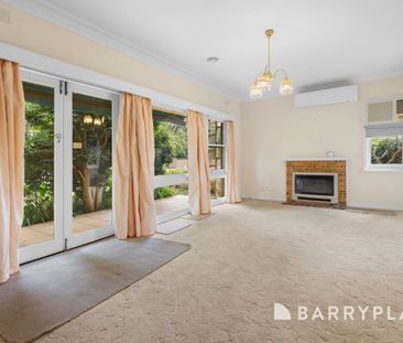 Charming Family Home with Generous Living and Garden Setting ****5 ... - Photo 2