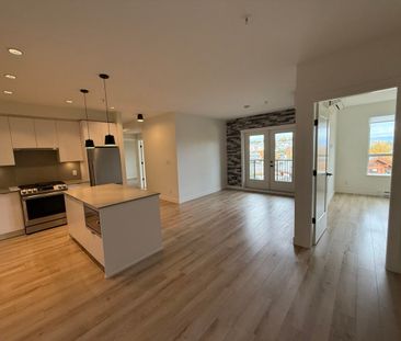 Spacious Condo at Upper Montrose - Photo 6