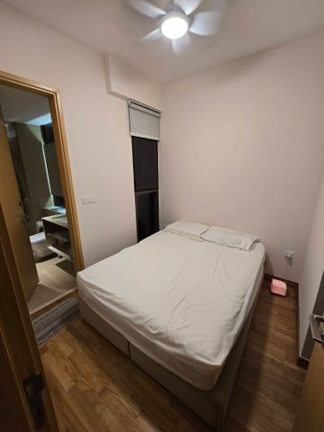 1 Bedroom CONDOMINIUM at Queenstown - Photo 2