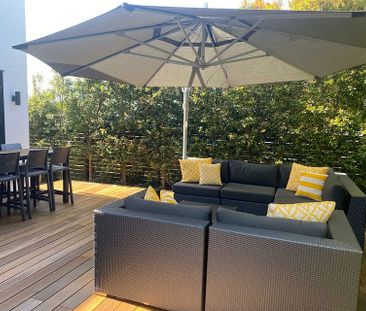 Spacious 5BR Hobsonville Haven - Photo 1