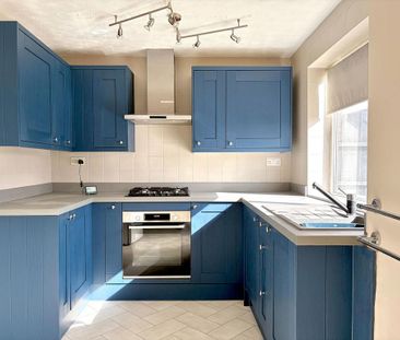 3 bedroom semi-detached house to rent - Photo 4