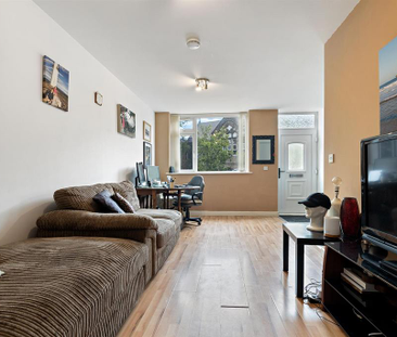 2 bedroom ground floor flat to rent - Photo 3