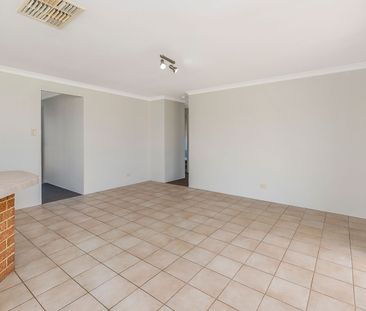 Four Bedroom Home in Waikiki - Photo 2