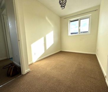 2 bedroom semi-detached house to rent - Photo 4