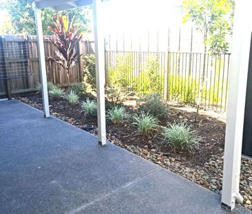 AVAILABLE 16/01/26 - 3 BEDROOM 2 BATH TOWNHOUSE WITH DUCTED AIR - Photo 6