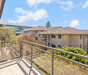 Peaceful Coastal Retreat Moments from Bronte Beach - Photo 2