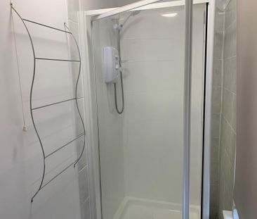 1 bedroom in a house share to rent - Photo 6