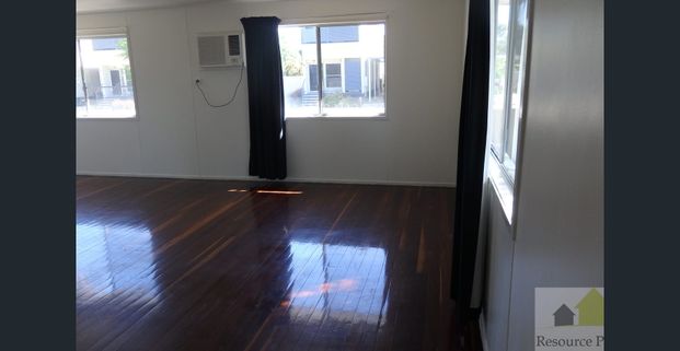 Beautiful Home - Photo 1