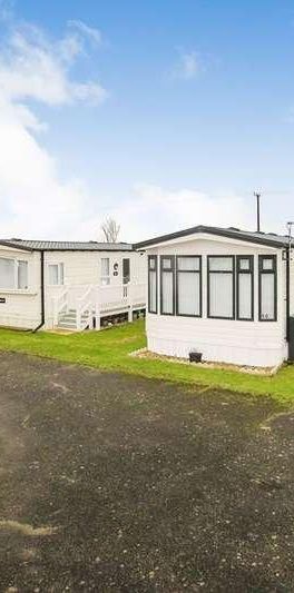 Waldens Of Seasalter, Faversham Road, Seasalter, Whitstable, CT5 - Photo 2