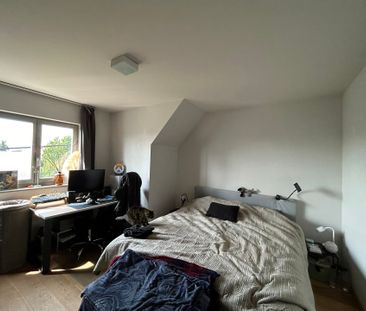 Gezellig appartement met 2 slaapkamers, zeer rustig gelegen. - Foto 1