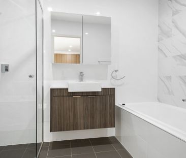 Modern Luxury Living in the Heart of Asquith - Photo 5