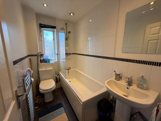 2 Bed House - Terraced - Photo 1