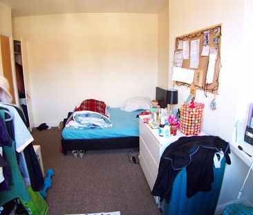 4 bedroom terraced house to rent - Photo 6