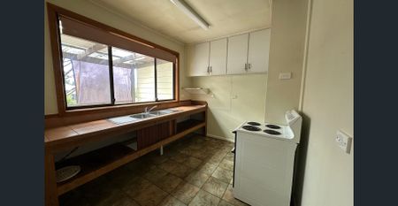 Cosy 3 bedroom home in Cooma North - Photo 5