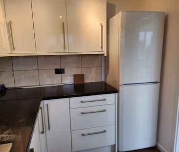 2 Bed Maisonette, Leyburn Gardens, CR0 - Photo 5