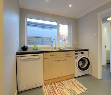 2 bedroom terraced house to rent - Photo 6