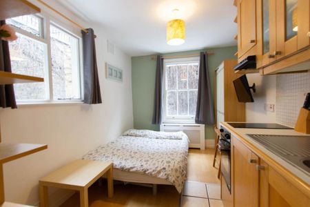Studio to rent - Photo 2