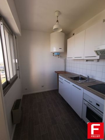 Charmant F1 clair et ensoleillé avec vue dégagée à 5 mn centre ville et commerces - Photo 2