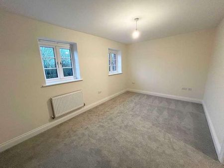 Field View, Brackley, NN13 - Photo 3