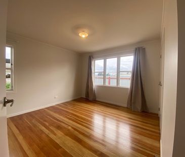Huia Street, Camberley - Photo 3