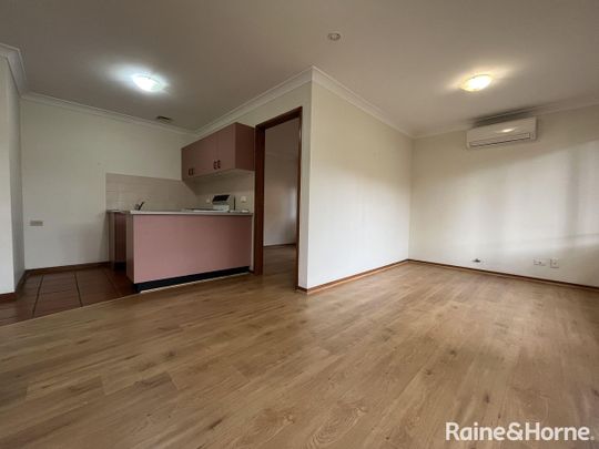 1 BEDROOM GRANNY FLAT IN IDEAL LOCATION - Photo 1