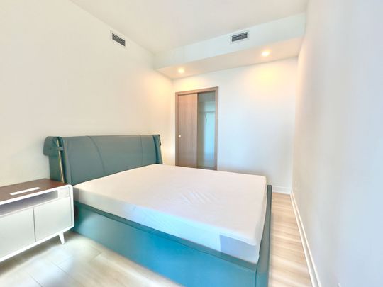 For Lease - 17 Bathurst Street Unit# 4016, Toronto, Ontario - Photo 1