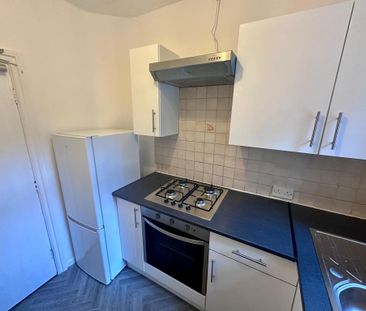 Studio to rent - Photo 6