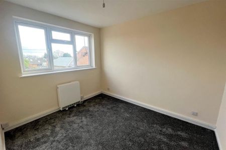 3 bedroom apartment to rent - Photo 3