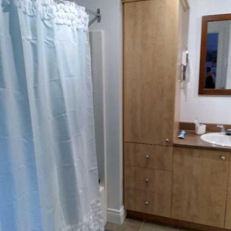 Bel appartement 3 1/2 au sous-sol - Photo 3