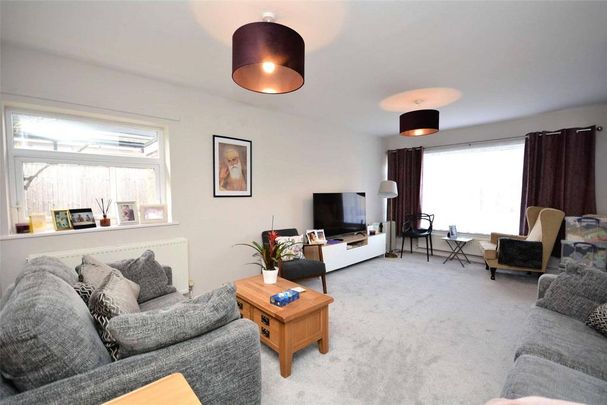 3 bedroom bungalow to rent - Photo 1