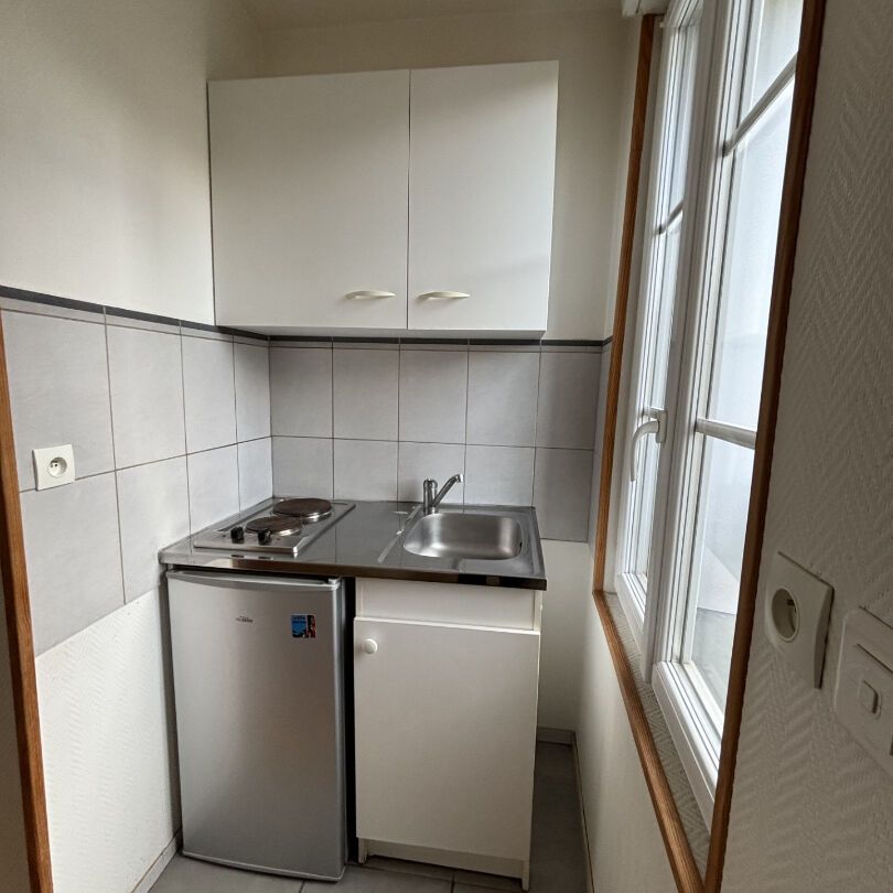 Location Appartement 1 pièce 16m² - Photo 1