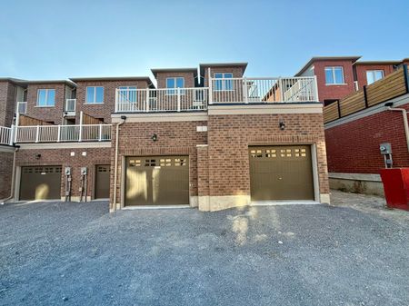 For Lease - 2857 WHITES Road, Pickering, Ontario - Photo 4