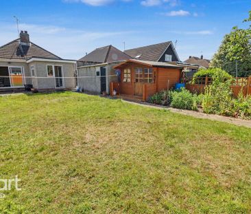 3 bedroom detached bungalow to rent - Photo 3
