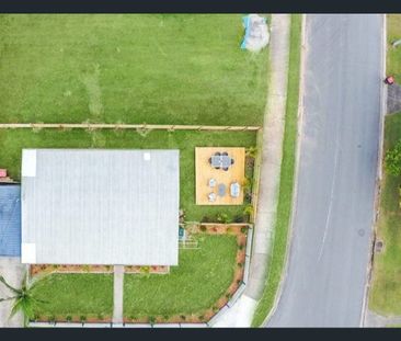 Modern 3-Bedroom Family Home in Prime Caboolture Location! - Photo 6