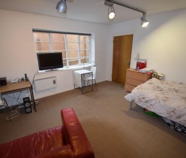 Studio to rent - Photo 5