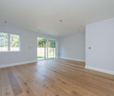 The Heights, Charlton, Se (jk), SE7 - Photo 1