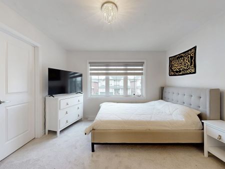 For Lease - 1633 Corsal Court, Innisfil, Ontario - Photo 2