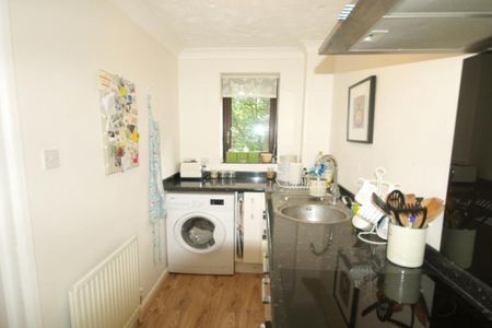 1 bedroom flat to rent - Photo 4
