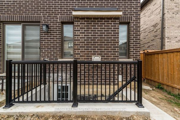 For Lease - 9 Boothill Drive, Brampton, Ontario - Photo 1