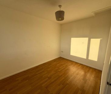 1 bedroom ground floor flat to rent - Photo 4