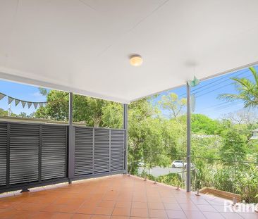 Your Toowong Retreat: Spacious, Modern & Conveniently Located! - Photo 4