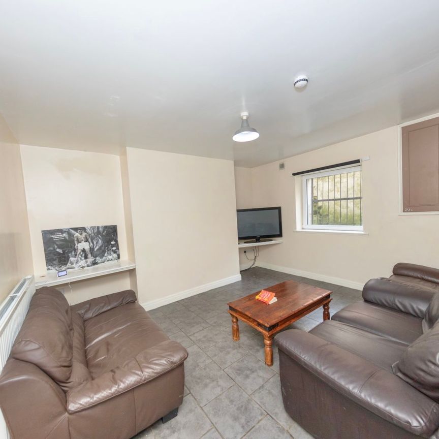 5 Bed - 35 Delph Mount, Woodhouse, Leeds - LS6 2HS - Student - Photo 2