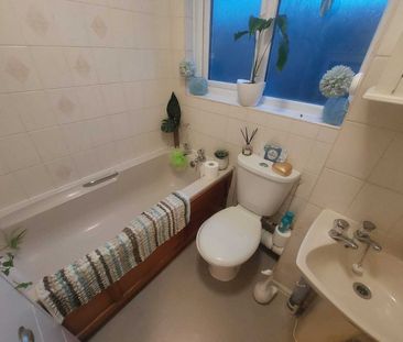 Conway Close, Eastleigh, Chandlers Ford - Photo 3