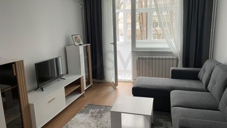 Apartament renovat - prima - Piata Gorjului - Photo 2