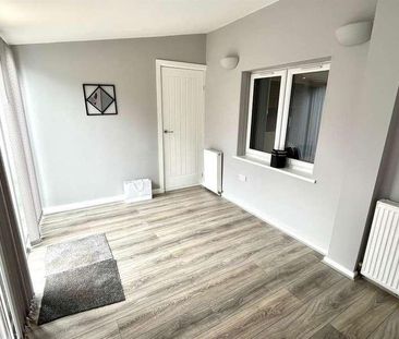 Garden Flat, Austhorpe Road, Leeds, LS15 - Photo 3