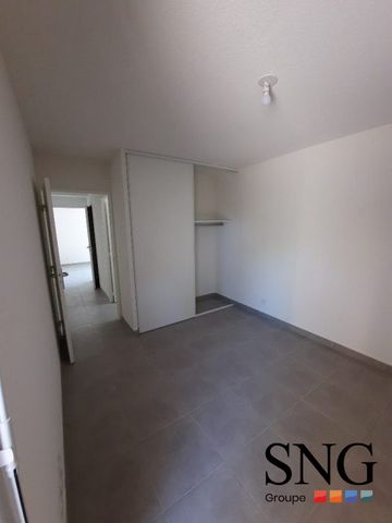 T3 AVEC TERRASSE, JARDIN ET PARKING - Photo 3