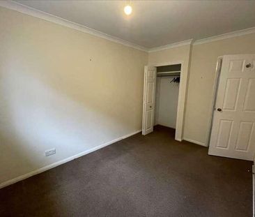 South Crescent Road, Filey, YO14 - Photo 3