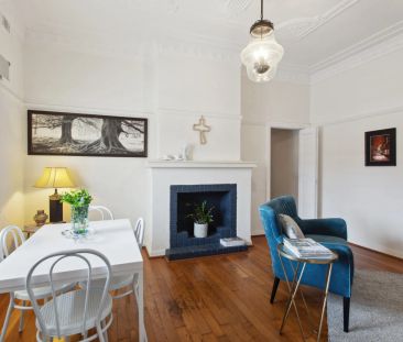 A Nedlands Cottage With Heart - Photo 1