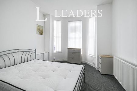 4 bedroom property to rent - Photo 4