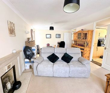 A 2 Bedroom Detached Bungalow Instruction to Let in Bexhill-on-Sea - Photo 2